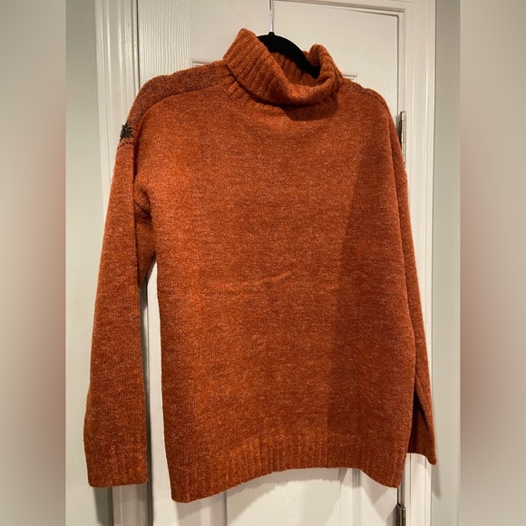 NWOT NorthStyle Size L Rust Black Polka Dot Cowl Neck Long Sleeve Fuzzy Sweater - Picture 6 of 11
